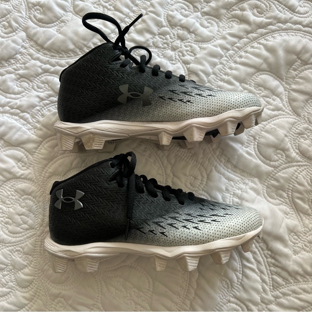 Under Armour Black and Gray Cleats youth size 2.5